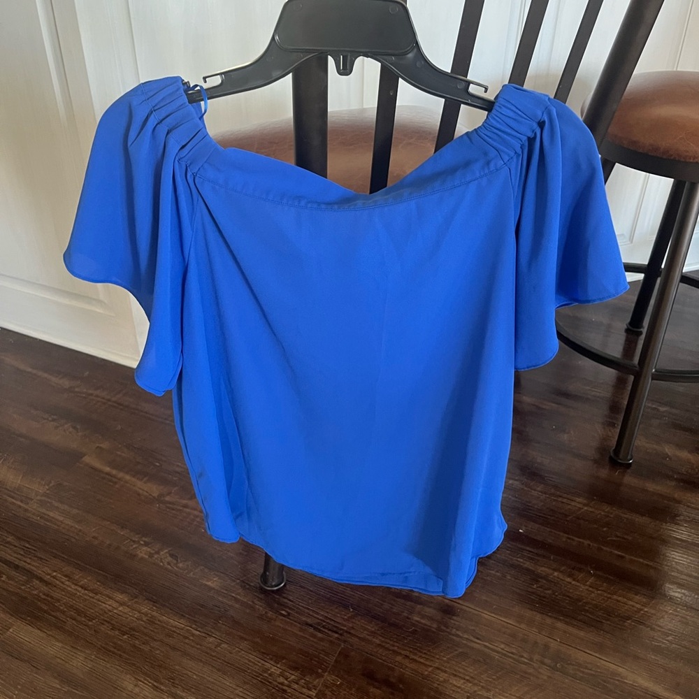 Q&A Blue Off-Shoulder Women's Top M